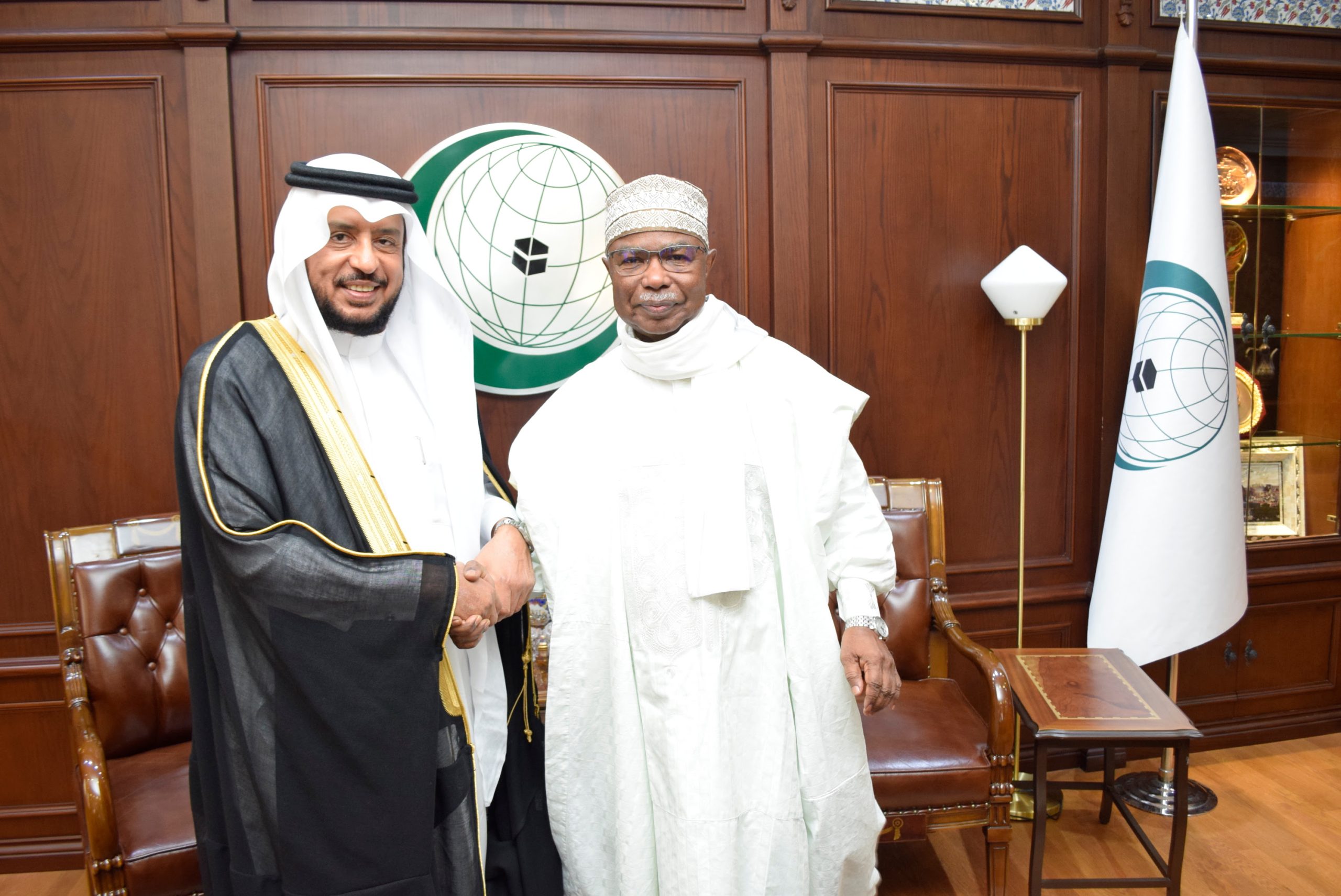 Le Secrétaire général de l'OCI accueille le Secrétaire général adjoint de MWL