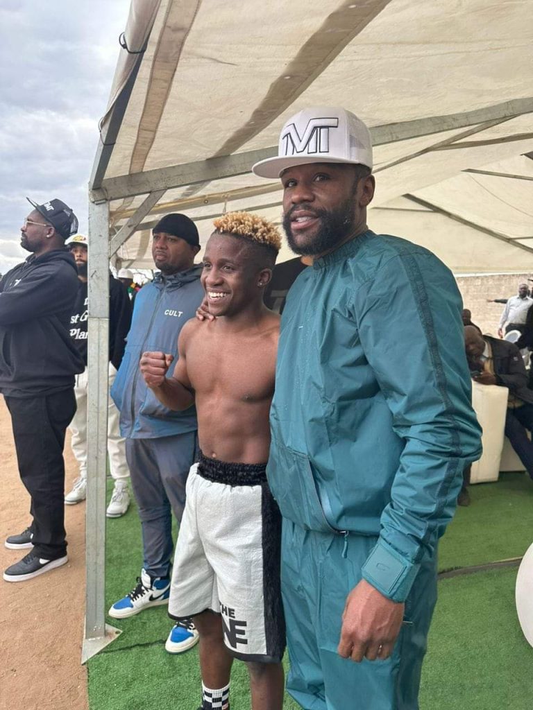Mayweather encounter stokes boxing flames in Zimbabwean prodigy
