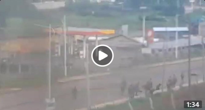 (Inquiétant) Des soldats éthiopiens exécutant des civils à Debre Markos