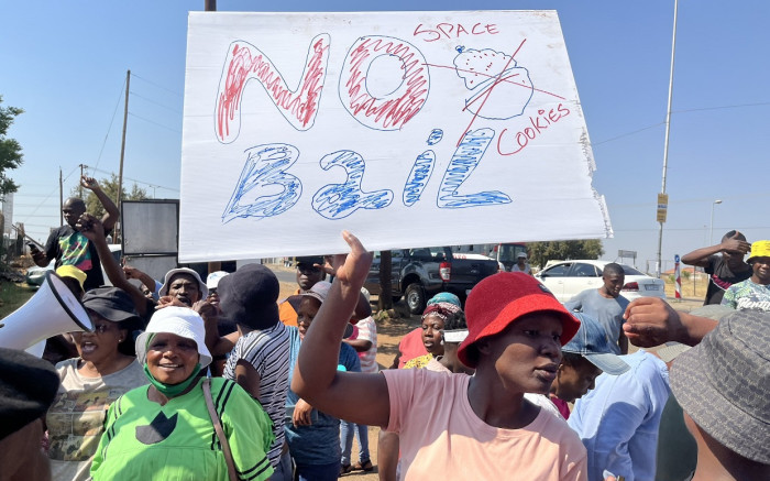 Tous les élèves hospitalisés après avoir mangé des space cakes libérés