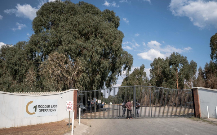 Présence policière importante, rivalité syndicale intense et confusion