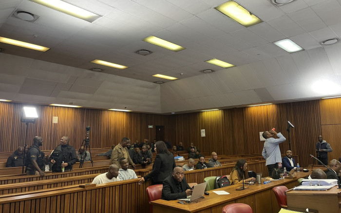 Procès pour meurtre de Meyiwa : l’accusé n’avait pas d’avocat lorsqu’il a fait ses aveux