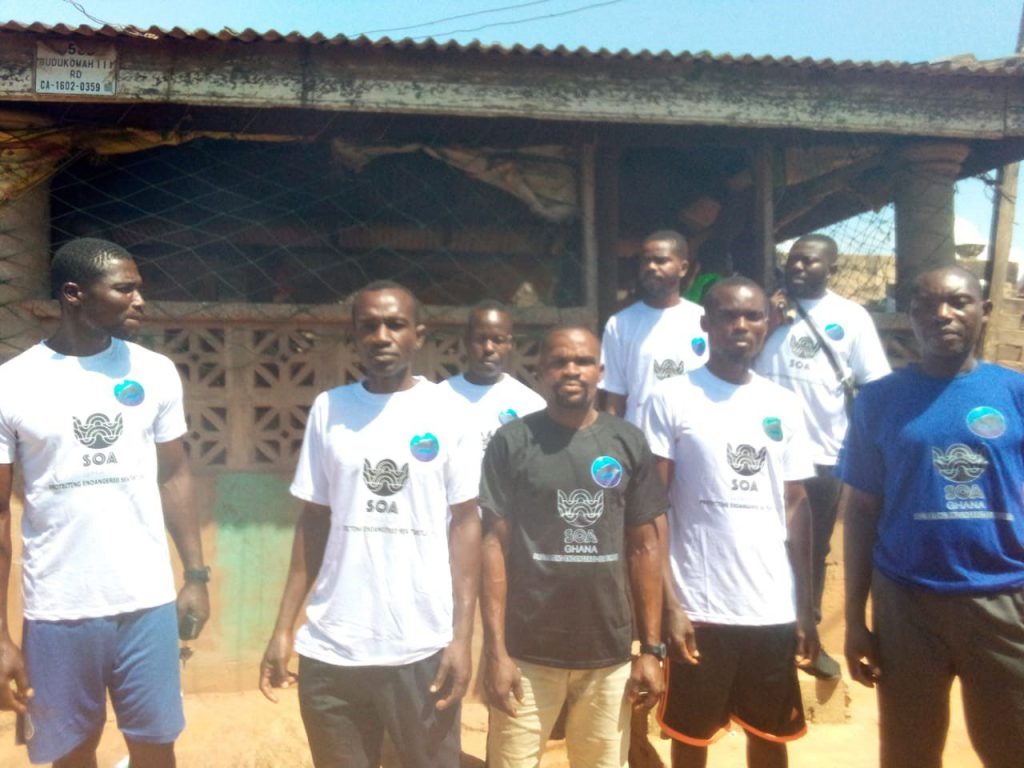 SOA Ghana sensibilise plus de 100 pêcheurs et habitants des zones côtières à la protection des tortues marines en voie de disparition à Cape Coast