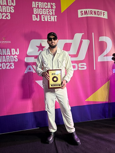 DJSKY couronné meilleur DJ international de l'année aux Guinness Ghana DJ Awards 2023
