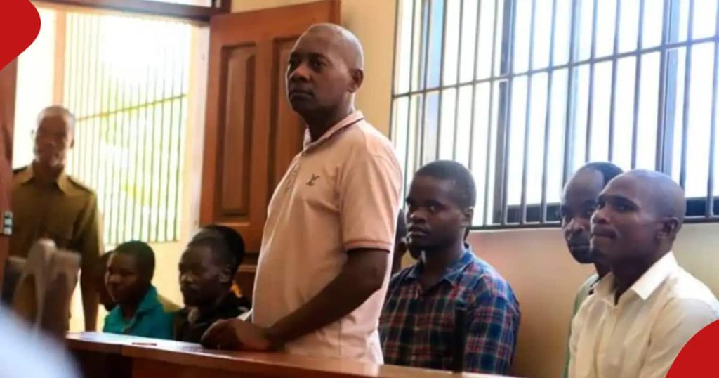 Le tribunal déclare Paul Mackenzie coupable d'avoir utilisé des films non classifiés pour inciter les enfants et les chrétiens