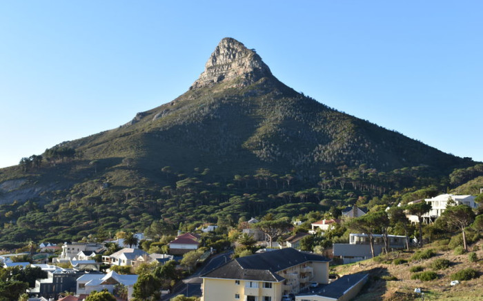 Les visiteurs de Lion's Head sont invités à mener des activités de jour après le vol