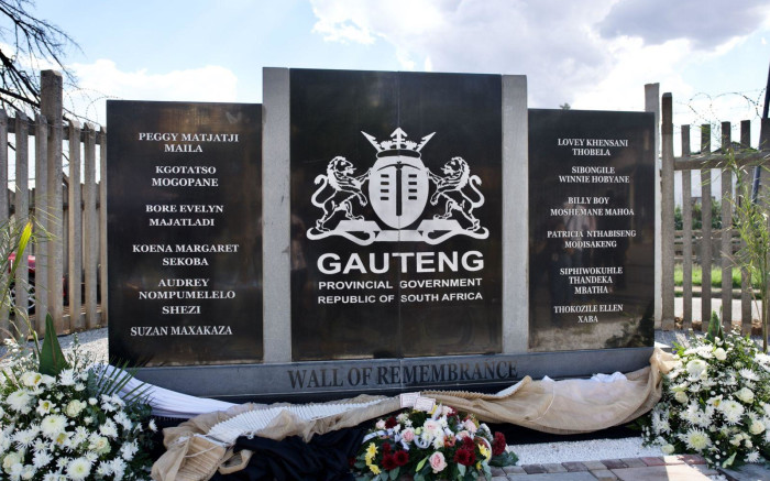 Le GP Health Dept dévoile un mur commémoratif pour 12 infirmières décédées dans l'explosion de Boksburg