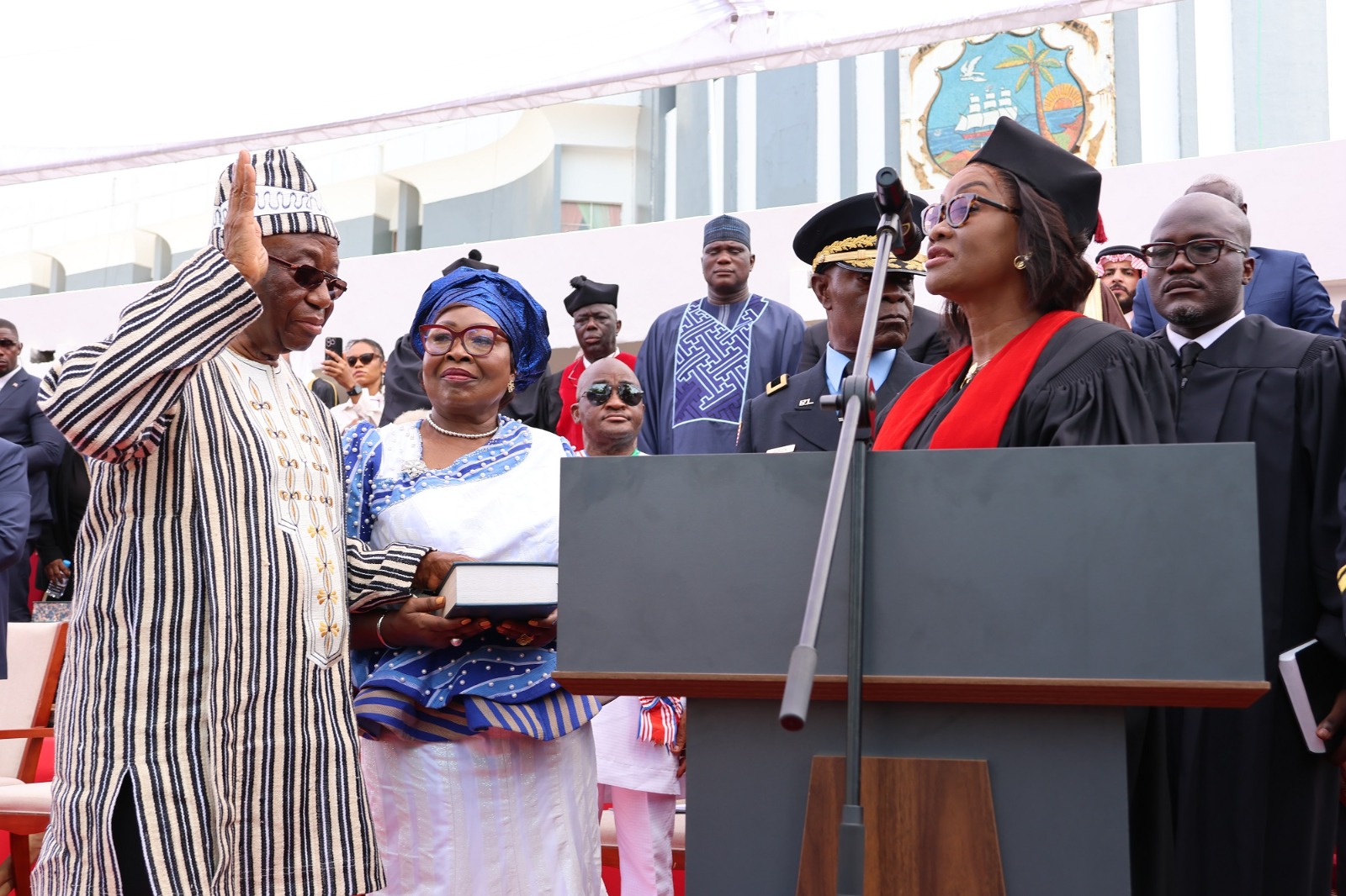 Le président libérien Boakai reprend ses fonctions après un épuisement dû à la chaleur - présidence