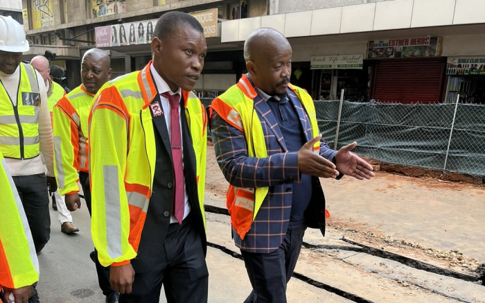 Les réparations de la rue Lillian Ngoyi à Johannesburg devraient être achevées d'ici décembre