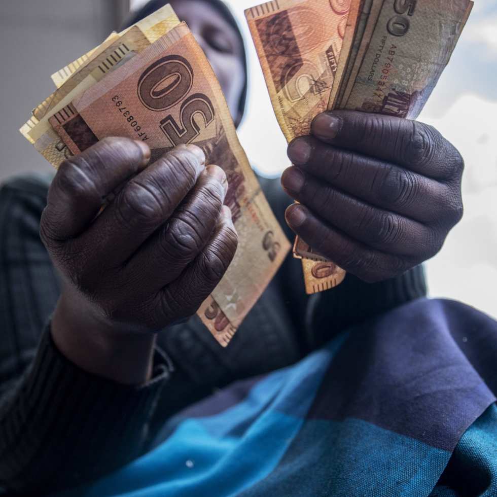 L'inflation au Zimbabwe augmente suite à la déroute de la monnaie locale