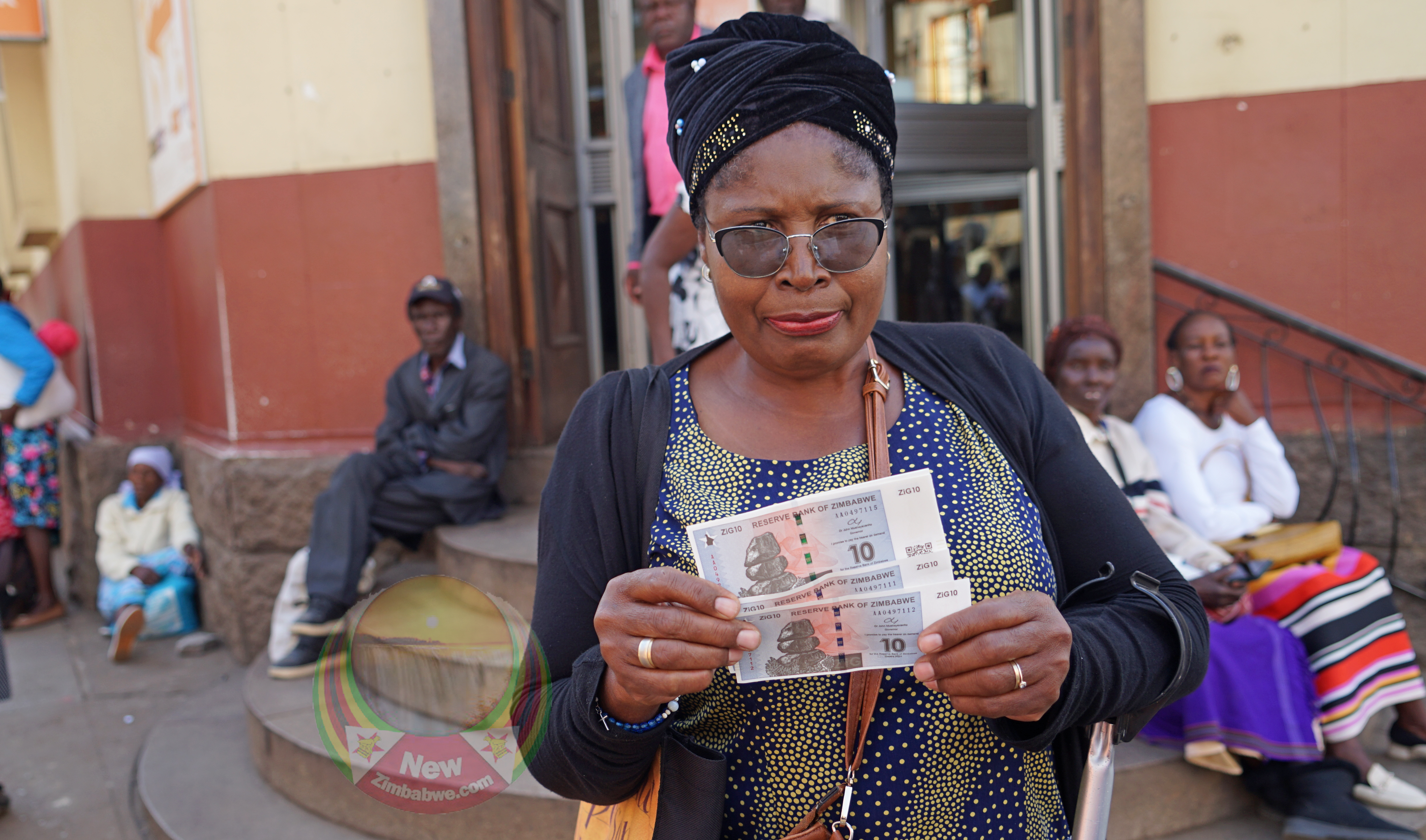Le ZiG du Zimbabwe s'affaiblit à son plus bas niveau depuis son lancement