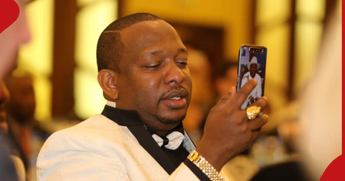 Mike Sonko diffuse des vidéos secrètes dénonçant le vol gratuit de millions de dollars à l'hôtel de ville