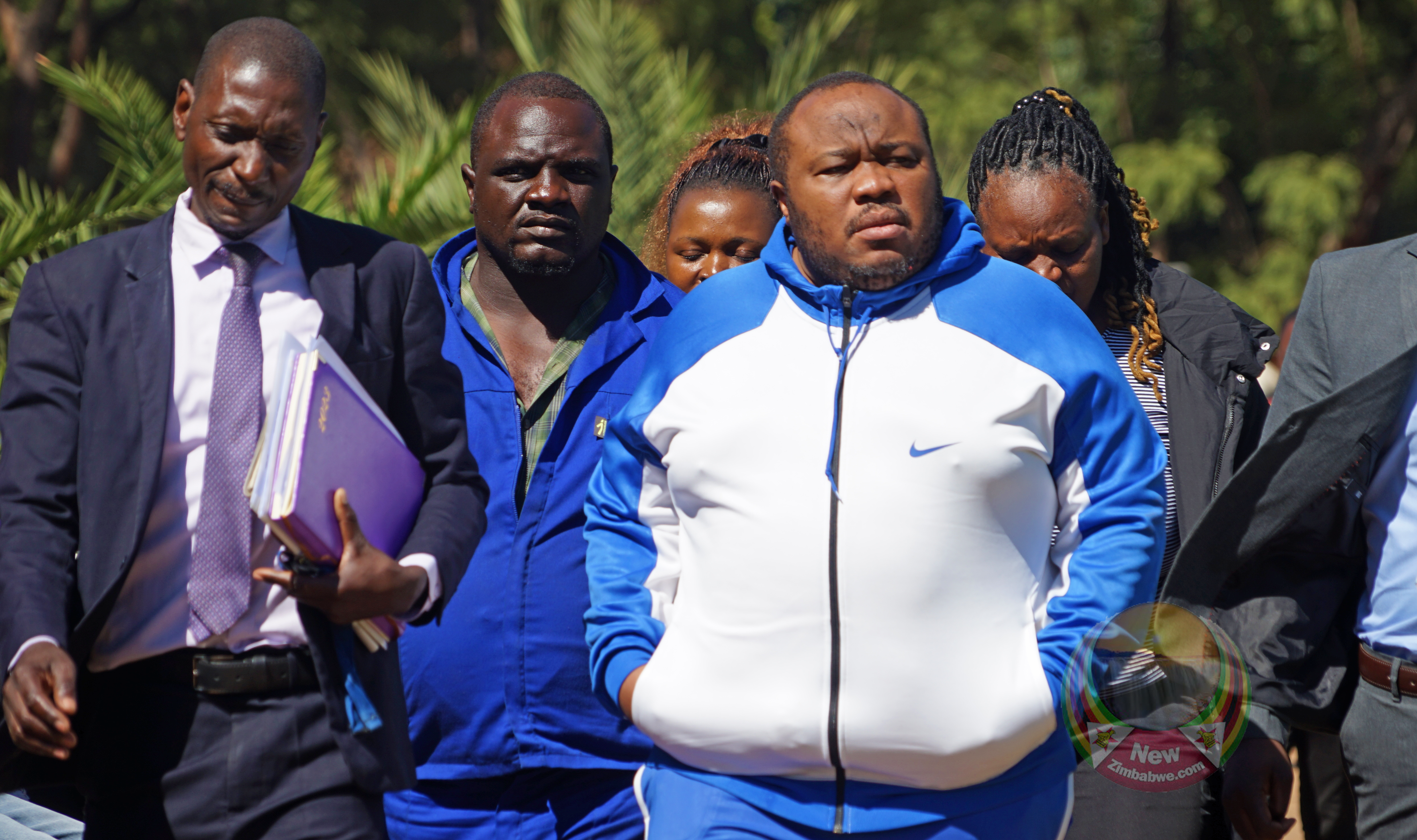 Neville Mutsvangwa libéré sous caution de 1 000 dollars
