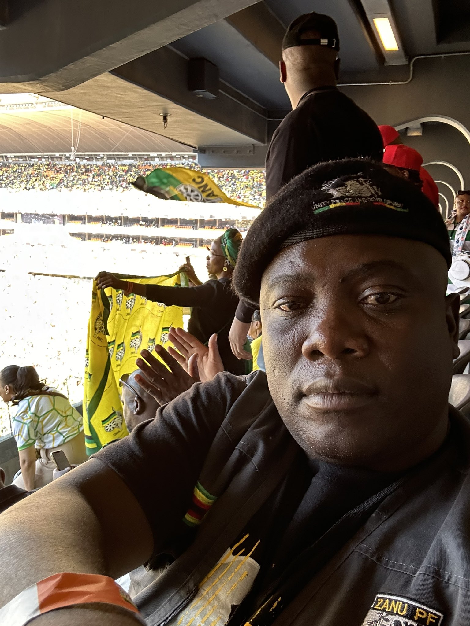 Zanu PF accusé d'ingérence dans la politique sud-africaine après avoir assisté à un rassemblement de l'ANC |