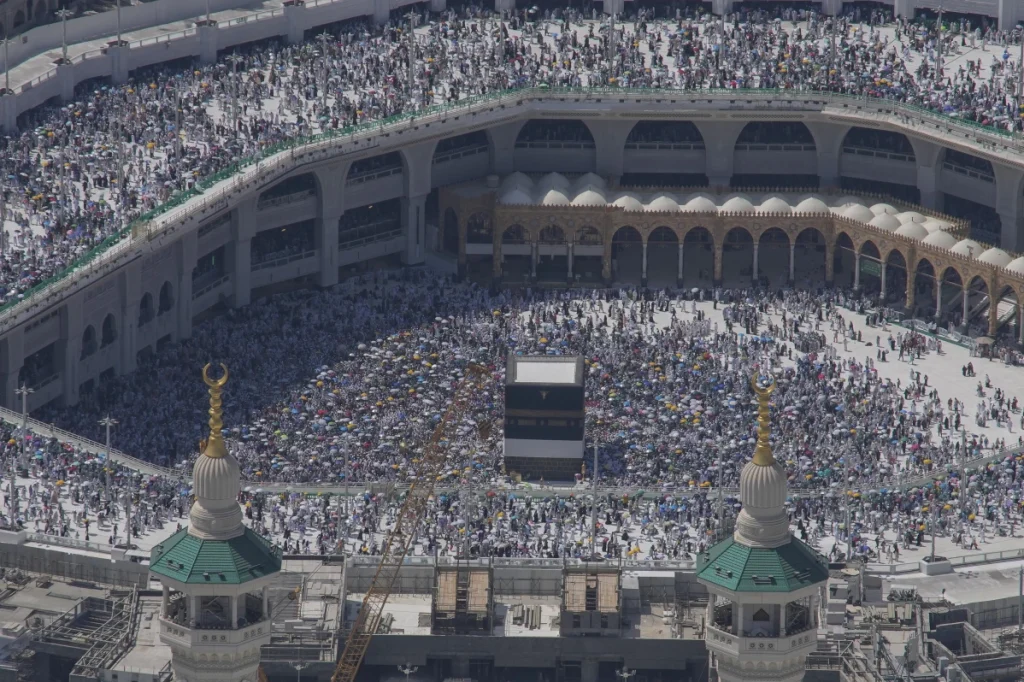 Plus de 1 300 personnes meurent pendant le Hajj, dont beaucoup après avoir marché sous une chaleur torride