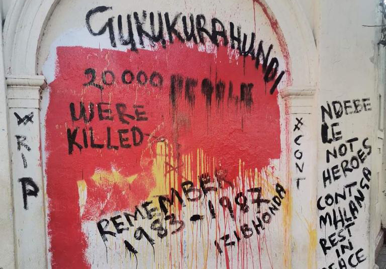 Mnangagwa menace les « détracteurs » qui sapent le programme de sensibilisation communautaire de Gukurahundi |