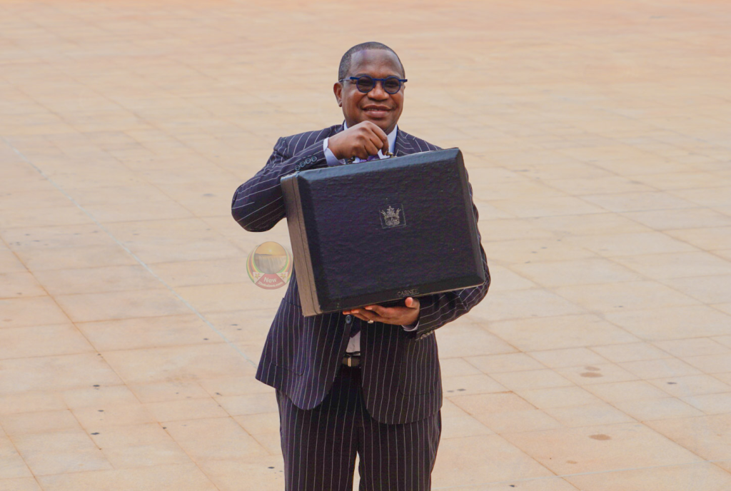 Mthuli Ncube delivers ‘stingy’ Mid Term Review; promotes widespread ZiG usage