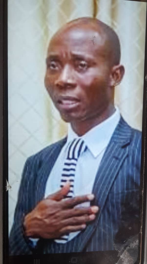 Le président du NPP Ho, Frank Ahaze, aurait mis enceinte l'épouse du musicien de la région de la Volta, Tony D