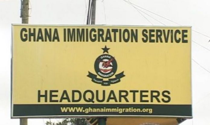 Les services d'immigration du Ghana mettent en garde contre une menace extrémiste croissante près du Burkina Faso