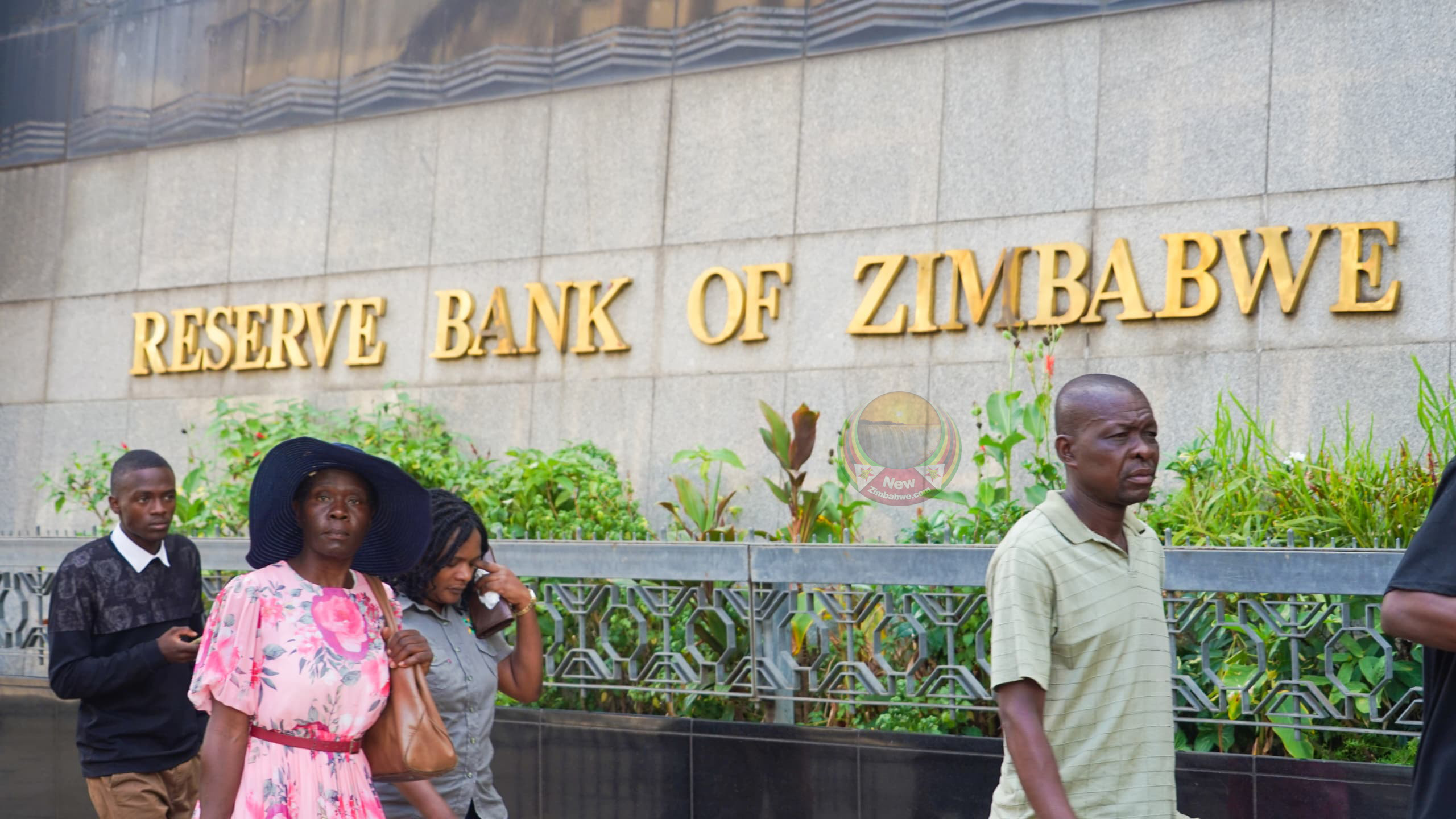 Industry bemoans scarce foreign currency on interbank market   