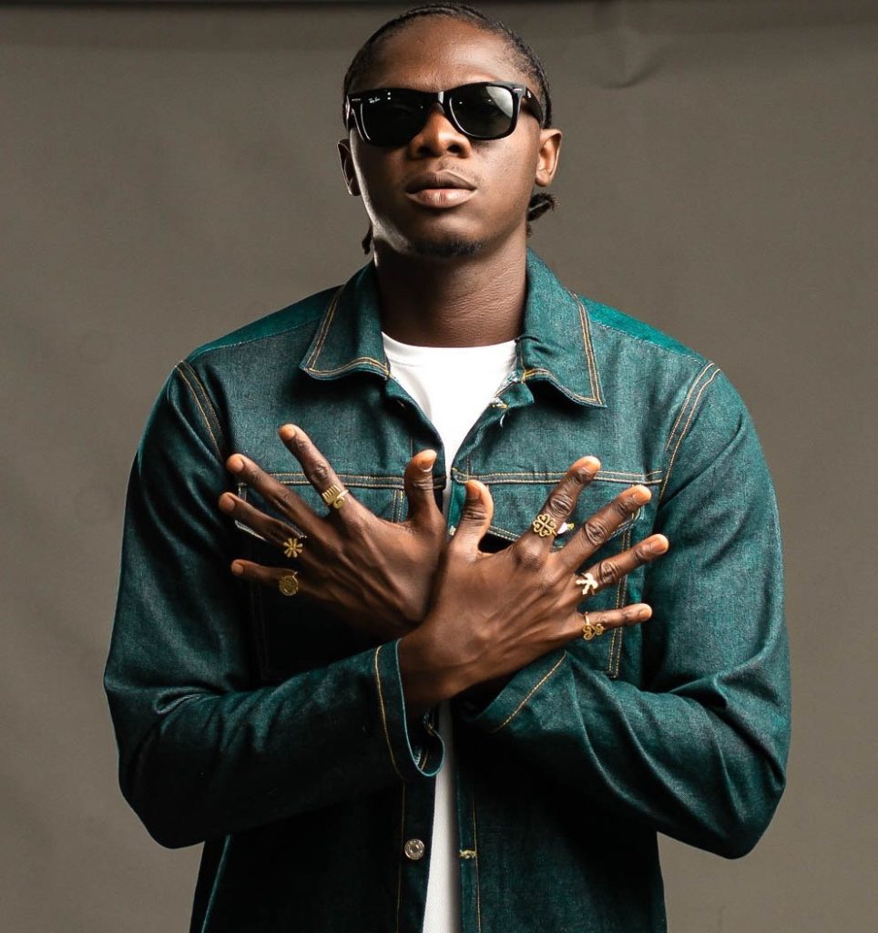 Présentation de Di Omar, la nouvelle voix rafraîchissante de la scène Highlife/Hiplife