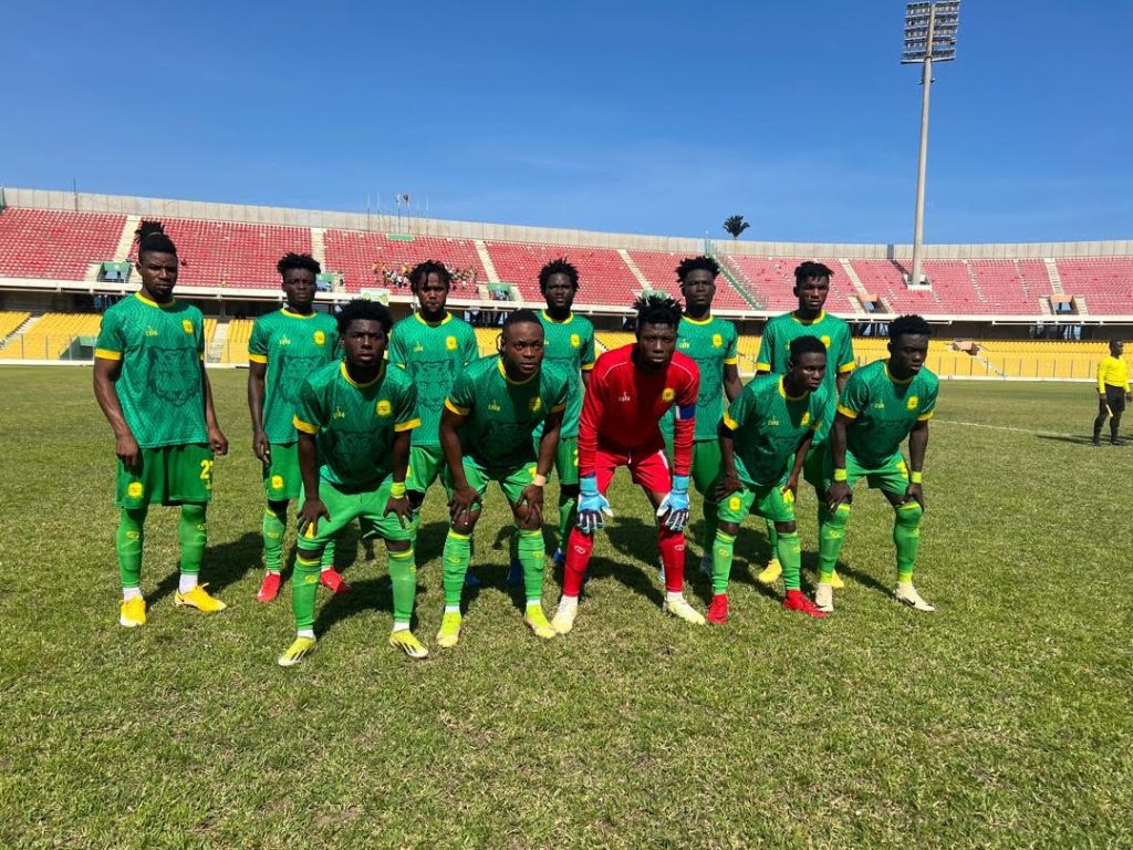 Football : Le Ghanéen Nsoatremman échoue face à ses adversaires algériens