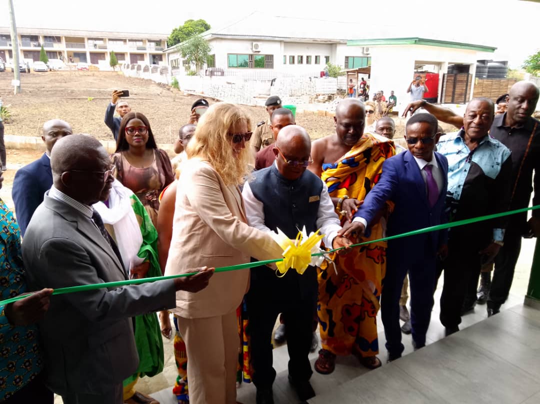 Inauguration d'un nouveau complexe de bureaux ultramoderne pour le service d'audit à Ho