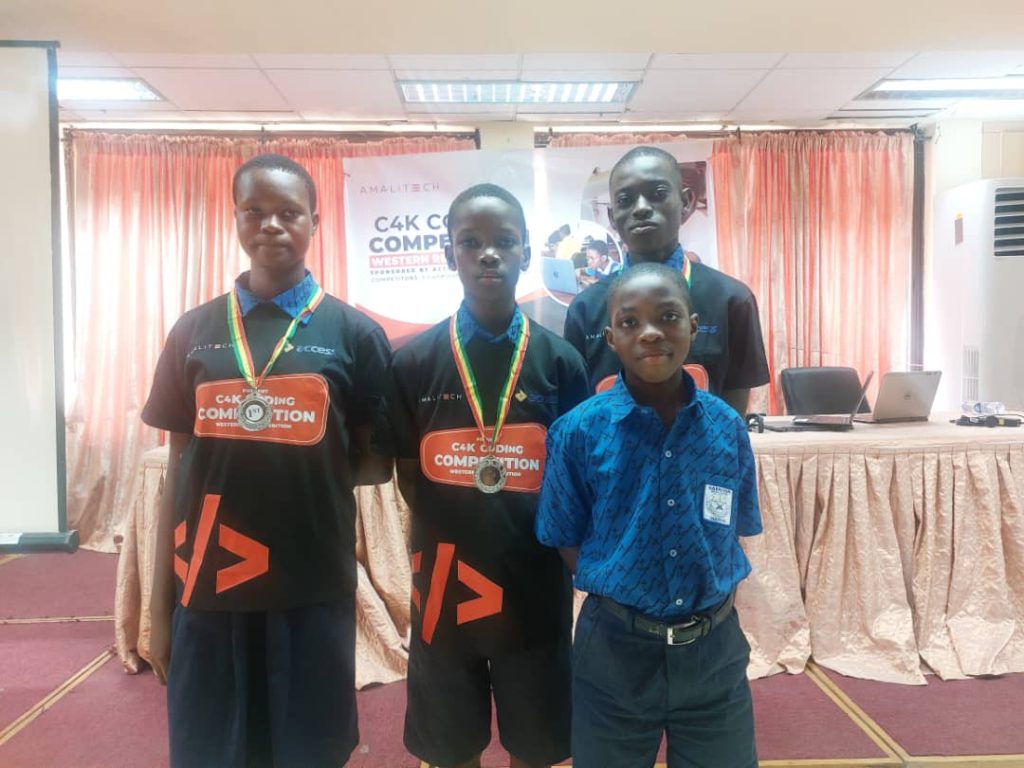 La FOSA 1999 rend hommage à son Alma Mater