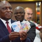 Zimbabwe’s new gold-backed currency devalues by 40%; central bank pegs official rate at ZWG24,39 against the US$ 