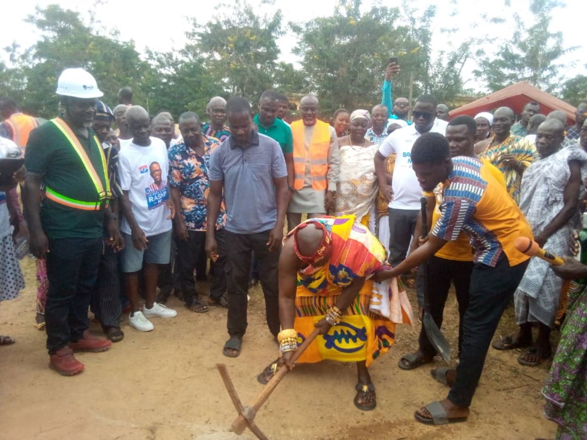 La société Ghana Gas Company soutient les enseignants de l'école primaire de Nkodwo