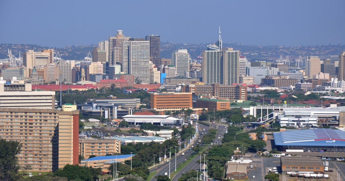 Le ministère des Travaux publics et des Infrastructures poursuit ses mesures de répression contre les bâtiments détournés dans le quartier central des affaires de Durban