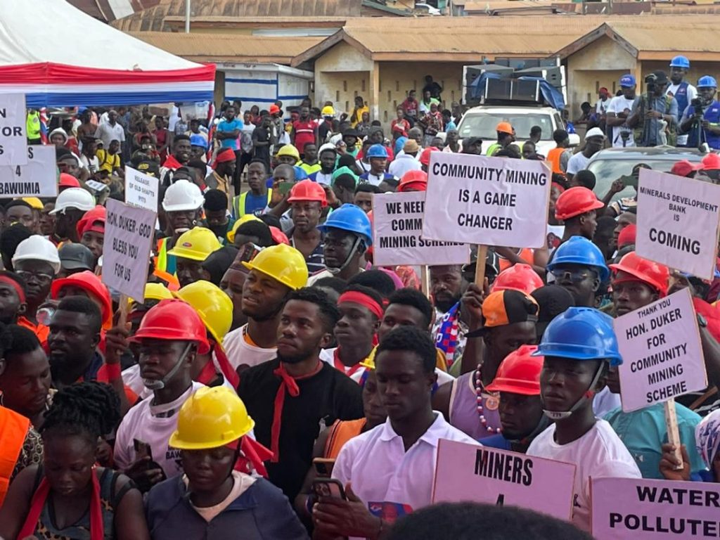 Les mineurs artisanaux défendent leur métier malgré les appels à son interdiction