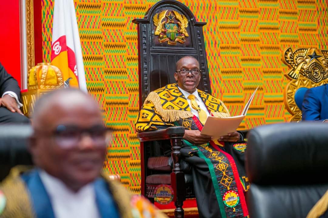 La majorité au Parlement condamne la décision du président de libérer quatre sièges de député comme étant « maléfique »