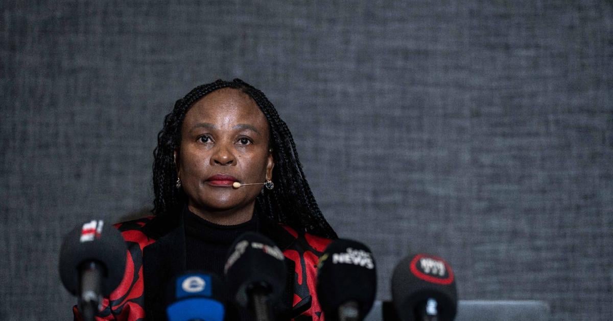 L'attaque de Mkhwebane contre Gcaleka et le Parlement concernant une gratification de 10 millions de rands est regrettable, selon le tribunal