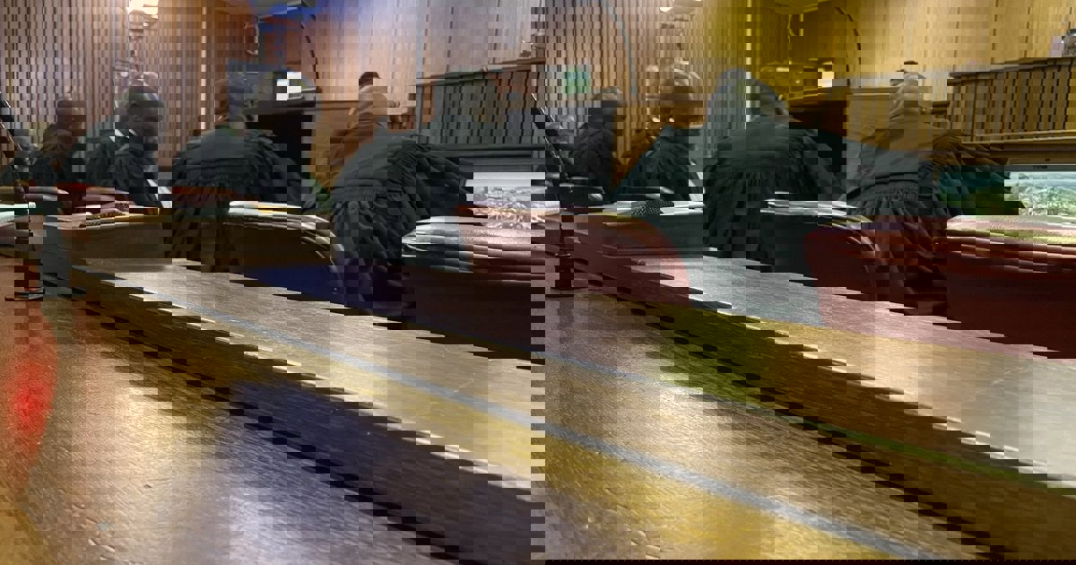 Le tribunal entend que le tireur présumé Khumalo et Twala avaient la même photo d'argent sur leur téléphone