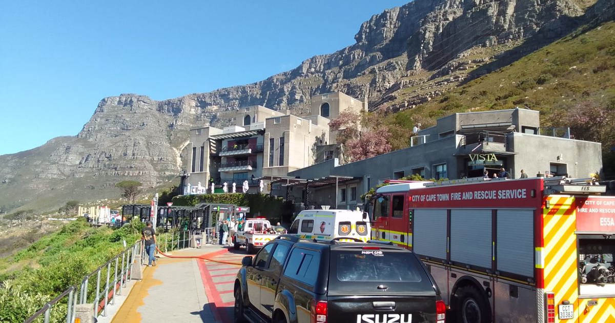 Les opérations du téléphérique de Table Mountain suspendues après un incendie dans un parking