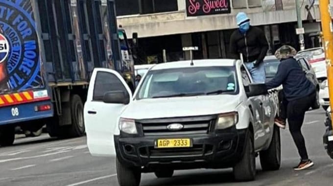 Watch: Police suspect insider involvement as armed robbers get away with over US$4 million from a Bulawayo Ecobank Branch