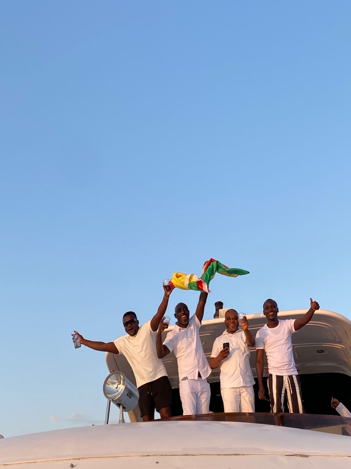 Wanderlust Ghana et les agences de voyages du G10 organisent une soirée glamour sur les yachts de Dubaï, célébrant la culture ghanéenne