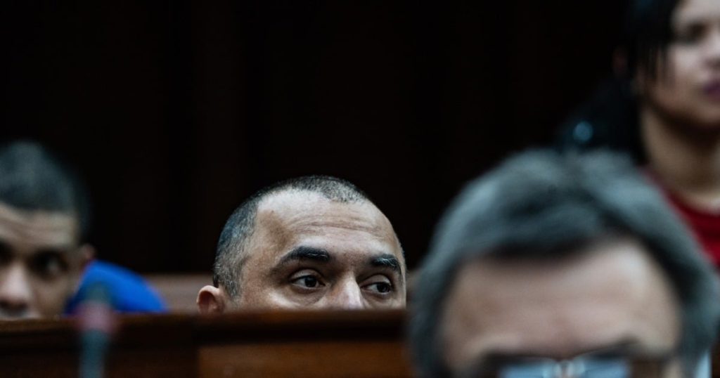 6 coaccusés ont continué à nier les accusations portées contre eux