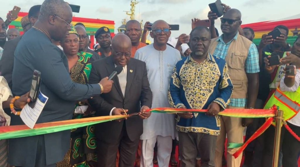 Akufo-Addo ouvre un nouveau terminal pétrolier et gazier au port de Takoradi, créant 3 000 emplois