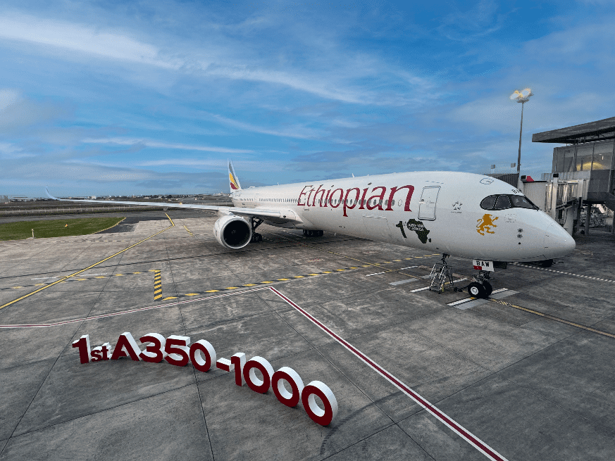 Célébration de la livraison par Ethiopian Airlines du premier A350-1000 en Afrique équipé de l'AVANT Up IFE de Thales