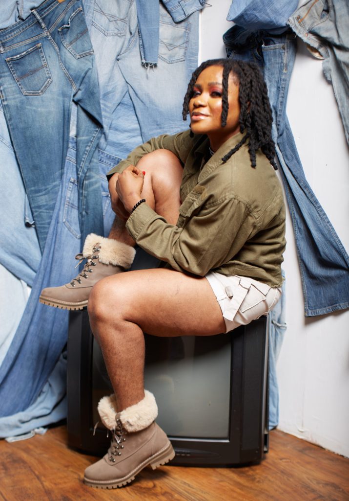 "Il est temps pour Labadi d'arriver" - Pinky Pecks déclenche une bagarre en ligne entre Dansoman-Labadi avec l'annonce d'un nouveau single