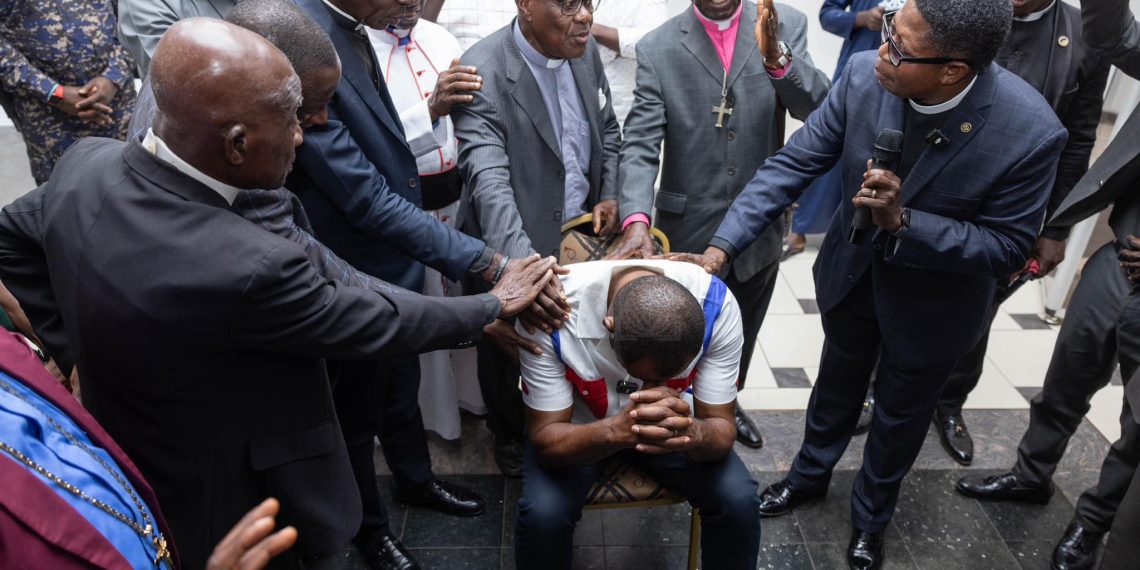 Le clergé chrétien de la région d'Ashanti offre des prières pour le Dr Matthew Opoku Prempeh avant les élections de 2024