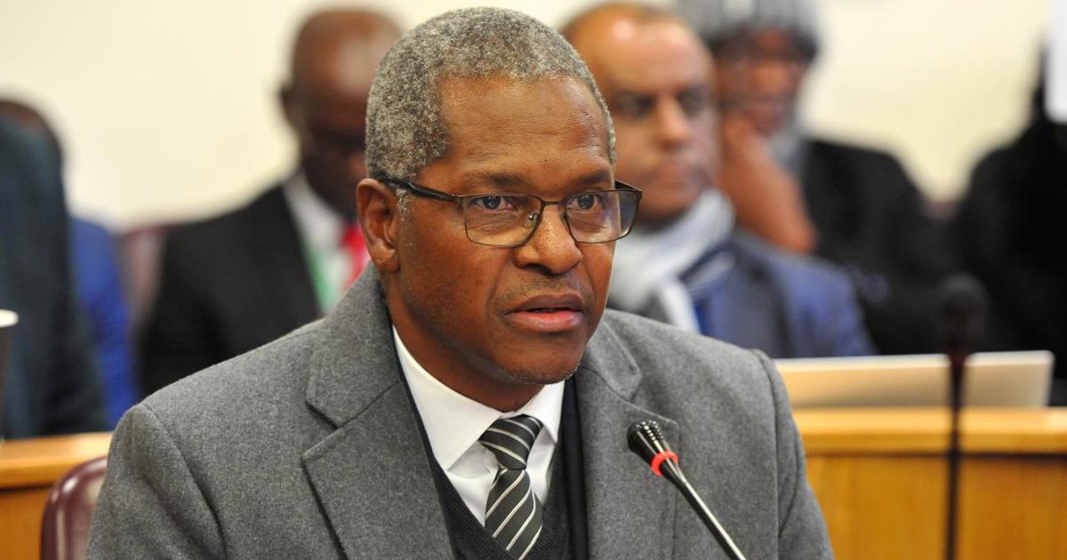 Le ministre de la COGTA veut que les municipalités crachent pour l'augmentation de la facture d'eau