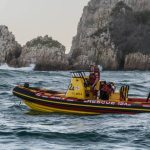 Les recherches se poursuivent pour retrouver un homme attrapé par un courant de retour sur la plage de Monwabisi.