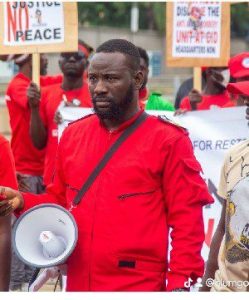 Un militant ghanéen des droits de l'homme arrêté et détenu ; La police a obtenu une libération sous caution après 48 heures