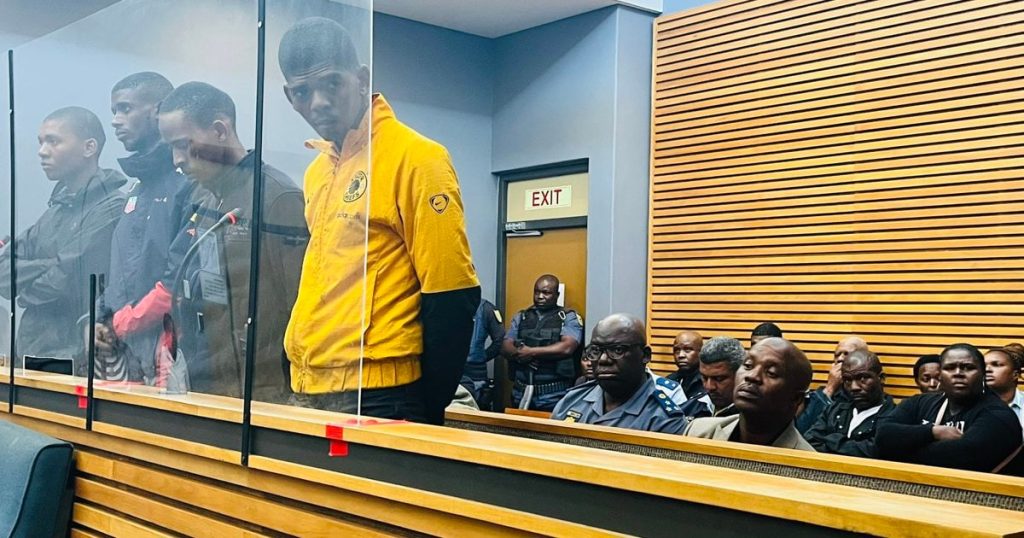 7 suspects du meurtre de masse de Mfuleni comparaissent devant le tribunal de première instance de Blue Downs