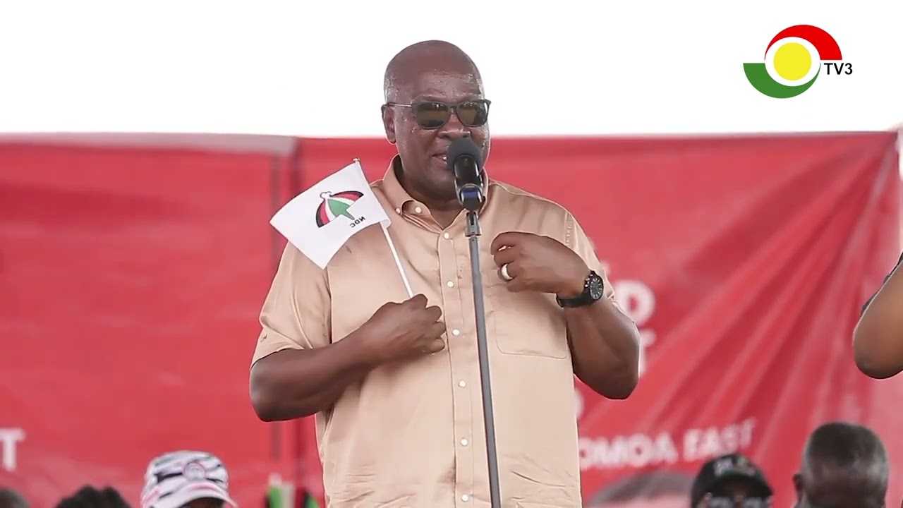 John Mahama Slams President Akufo Addo For E Erecting Statue In Honor