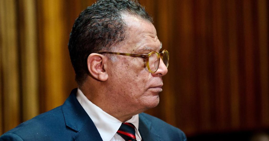 L'affaire contre le patron de la SAFA, Danny Jordaan, co-accusé, reportée à février 2025