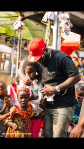 Merdarlock Feeds Thousands On The Street